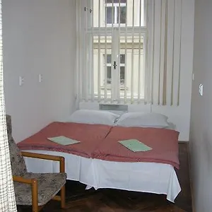 Bell Praga