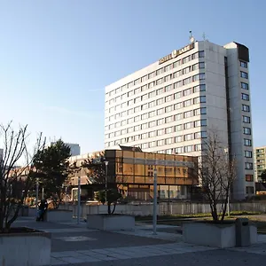 Labe 3*, Pardubice Česká republika